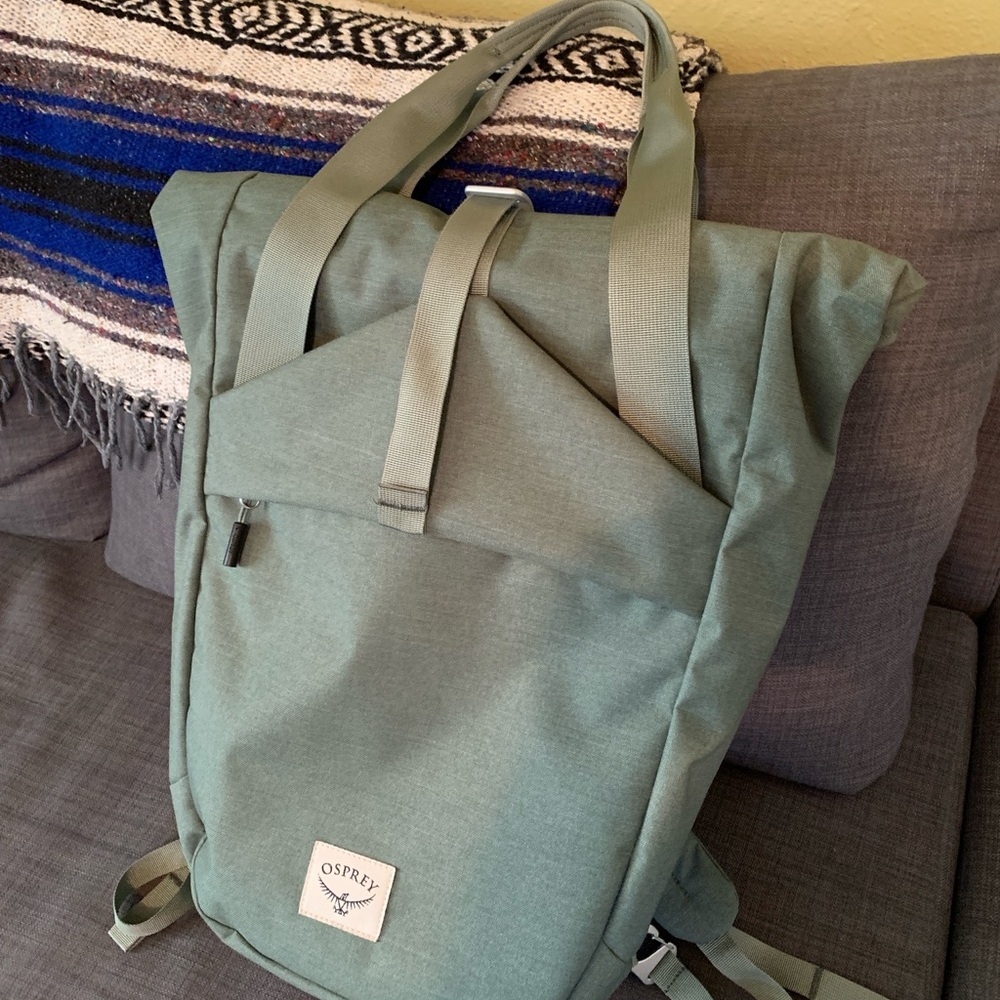Osprey convertible backpack/tote bag- pine green - 20L - carry on bag